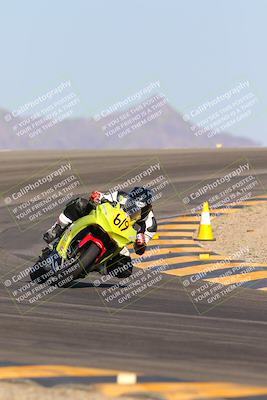 media/Oct-07-2023-CVMA (Sat) [[f84d08e330]]/Race 13 500 Supersport-350 Supersport/
